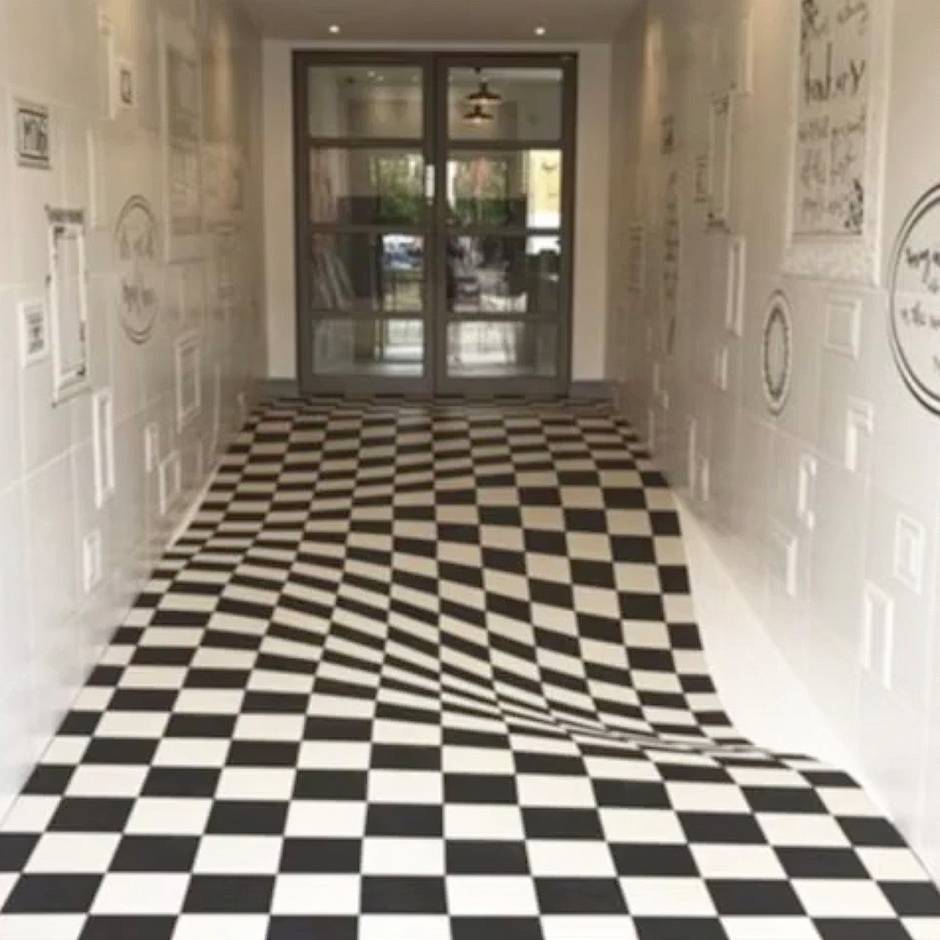 optische-taeuschung-im-hausflur.jpg