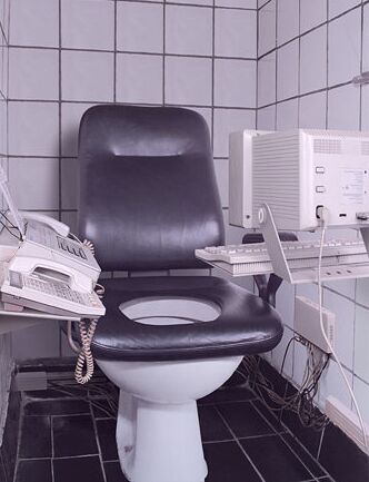 wc-mit-computer_a95675.jpg
